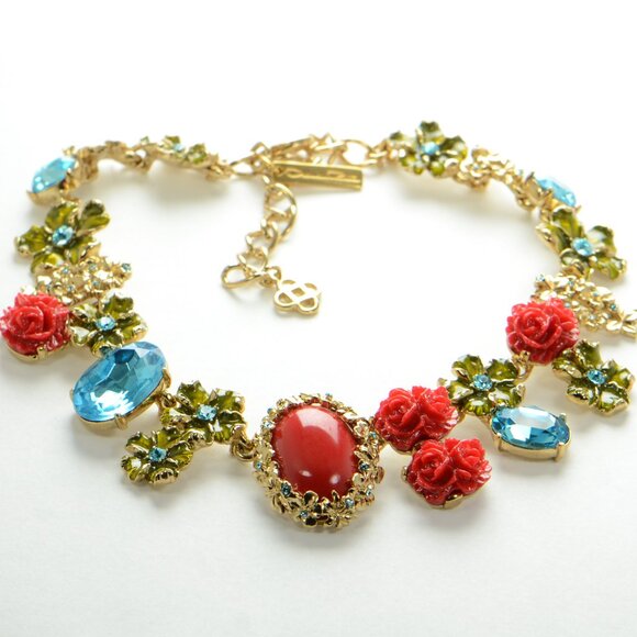 Oscar de la Renta Red Resin and Crystal Bouquet Necklace - Picture 5 of 6